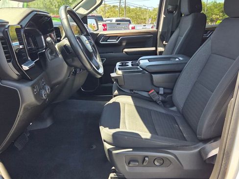 Certified 2025 Chevrolet Silverado 1500 LT image 11