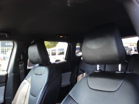 Used 2023 Jeep Compass Latitude AWD/4WD image 22
