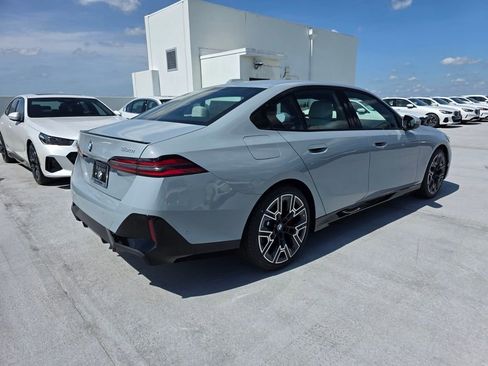 New 2027 BMW 530i RWD image 4