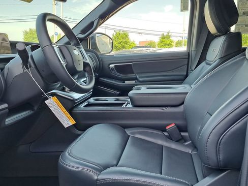 New 2026 Ford Expedition Platinum AWD/4WD image 12