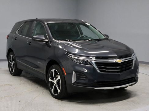 Used 2022 Chevrolet Equinox LT image 1