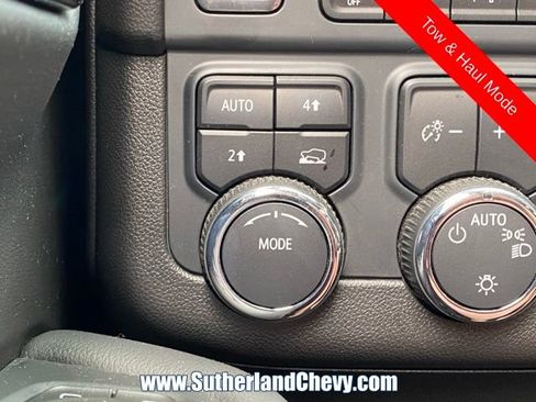 Used 2025 Chevrolet Tahoe LT AWD/4WD image 24