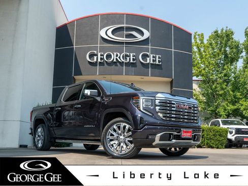 Used 2022 GMC Sierra 1500 Denali w/ Denali Reserve Package AWD/4WD image 1