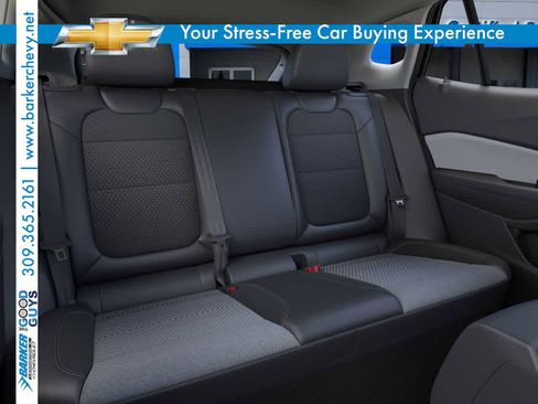 New 2025 Chevrolet Trax LT w/ LT Convenience Package image 17