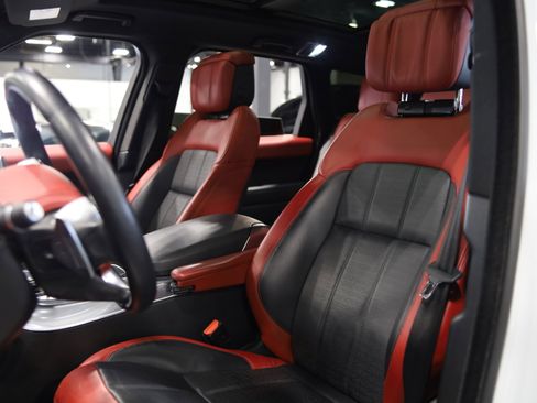 Used 2018 Land Rover Range Rover Sport HSE Dynamic image 18