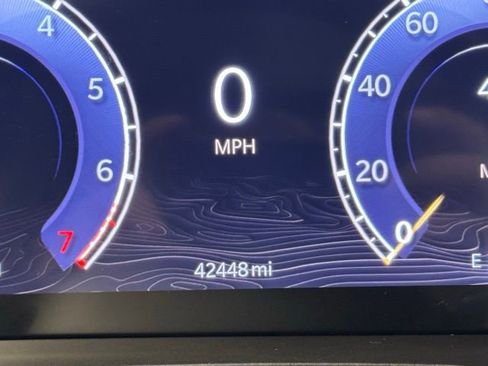 Used 2022 Jeep Grand Cherokee Limited image 10