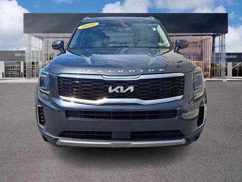 Used 2022 Kia Telluride S FWD image 2