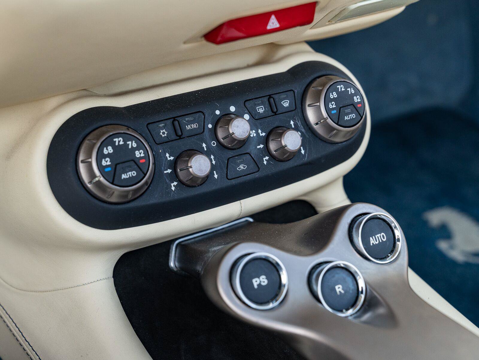 Used 2010 Ferrari California RWD image 44