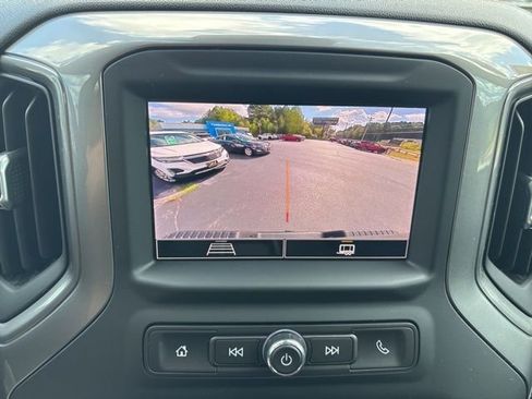 Used 2024 Chevrolet Silverado 2500 Custom image 34