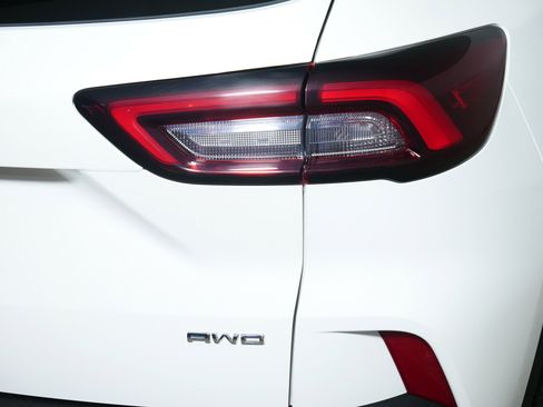 Used 2024 Ford Escape Platinum image 17