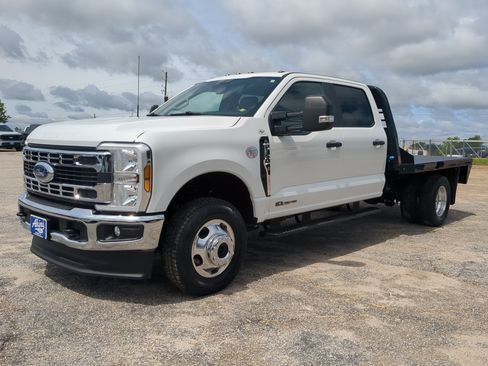 Certified 2025 Ford F350 XL w/ XL Chrome Package AWD/4WD image 6