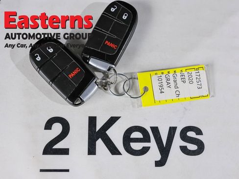 Used 2020 Jeep Grand Cherokee Laredo AWD/4WD image 24