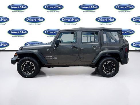 Used 2018 Jeep Wrangler Unlimited Sport AWD/4WD image 4