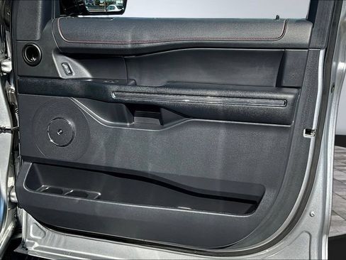 Used 2022 Ford Expedition Limited RWD image 30