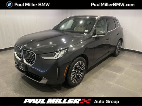 Used 2025 BMW X3 xDrive30i w/ Premium Package image 1