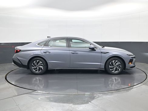 New 2026 Hyundai Sonata Blue FWD image 4