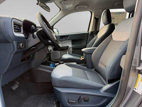 New 2026 Ford Maverick XLT w/ XLT Luxury Package FWD image 9