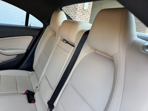 Used 2019 Mercedes-Benz CLA 250 4MATIC image 20