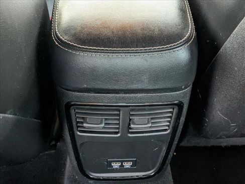 Used 2019 Chrysler 300 S image 18