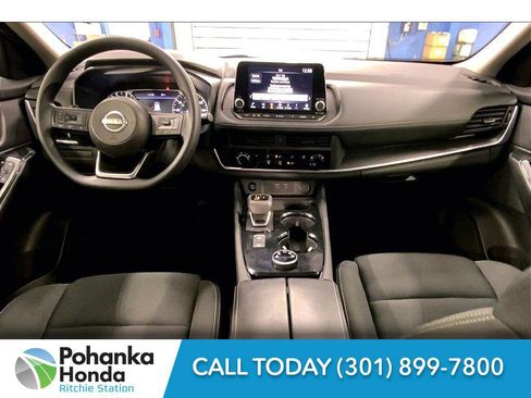 Used 2024 Nissan Rogue S image 16