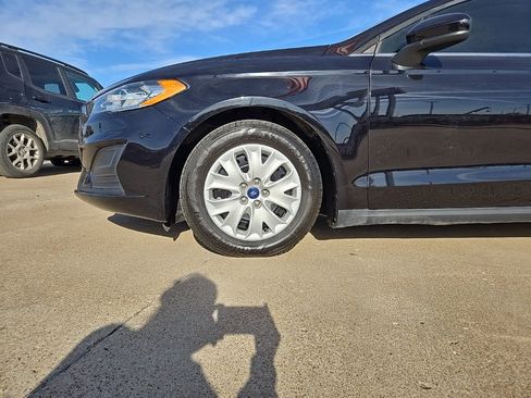 Used 2020 Ford Fusion S image 9