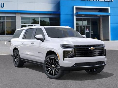 New 2025 Chevrolet Suburban High Country image 7