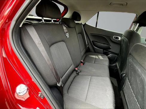 Used 2023 Hyundai Venue SE w/ Cargo Package FWD image 27