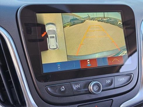 Used 2018 Chevrolet Equinox Premier image 13