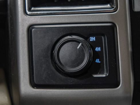 Used 2020 Ford F350 Lariat w/ Lariat Value Package image 26