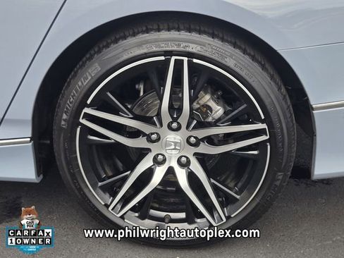 Used 2021 Honda Accord Touring image 15