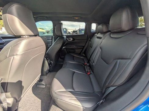 New 2026 Jeep Compass Latitude w/ Sun and Sound Group AWD/4WD image 12