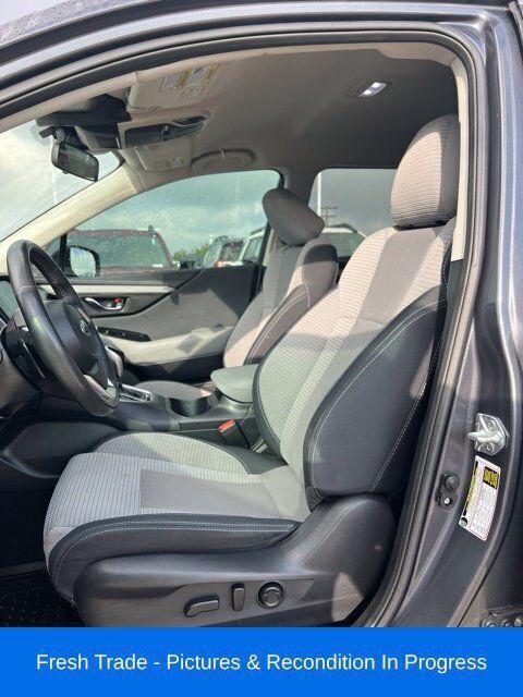 Used 2024 Subaru Outback Premium AWD/4WD image 10