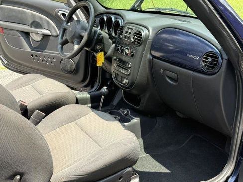 Used 2005 Chrysler PT Cruiser Convertible FWD image 9