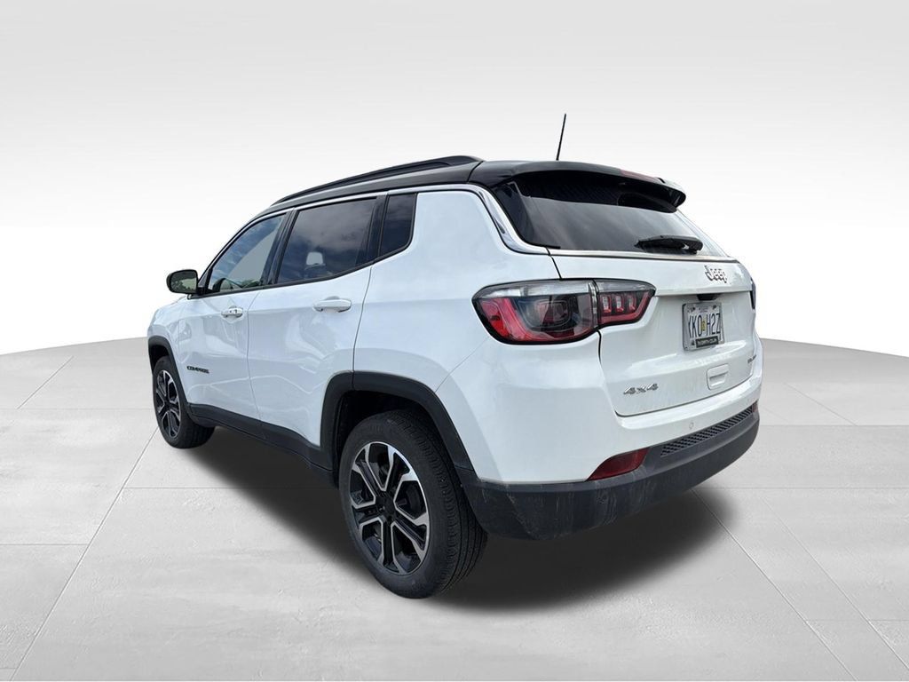 Used 2024 Jeep Compass Limited AWD/4WD image 4