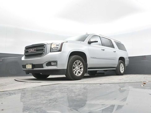 Used 2019 GMC Yukon XL SLT image 27
