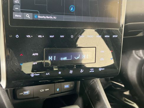 Used 2023 Hyundai Santa Cruz SEL Premium image 16