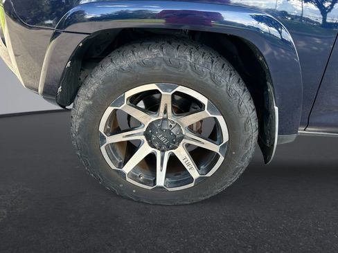 Used 2015 Toyota 4Runner SR5 RWD image 10