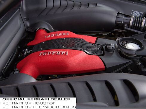 Used 2020 Ferrari F8 Tributo image 31