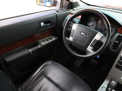 Used 2009 Ford Flex Limited FWD image 11