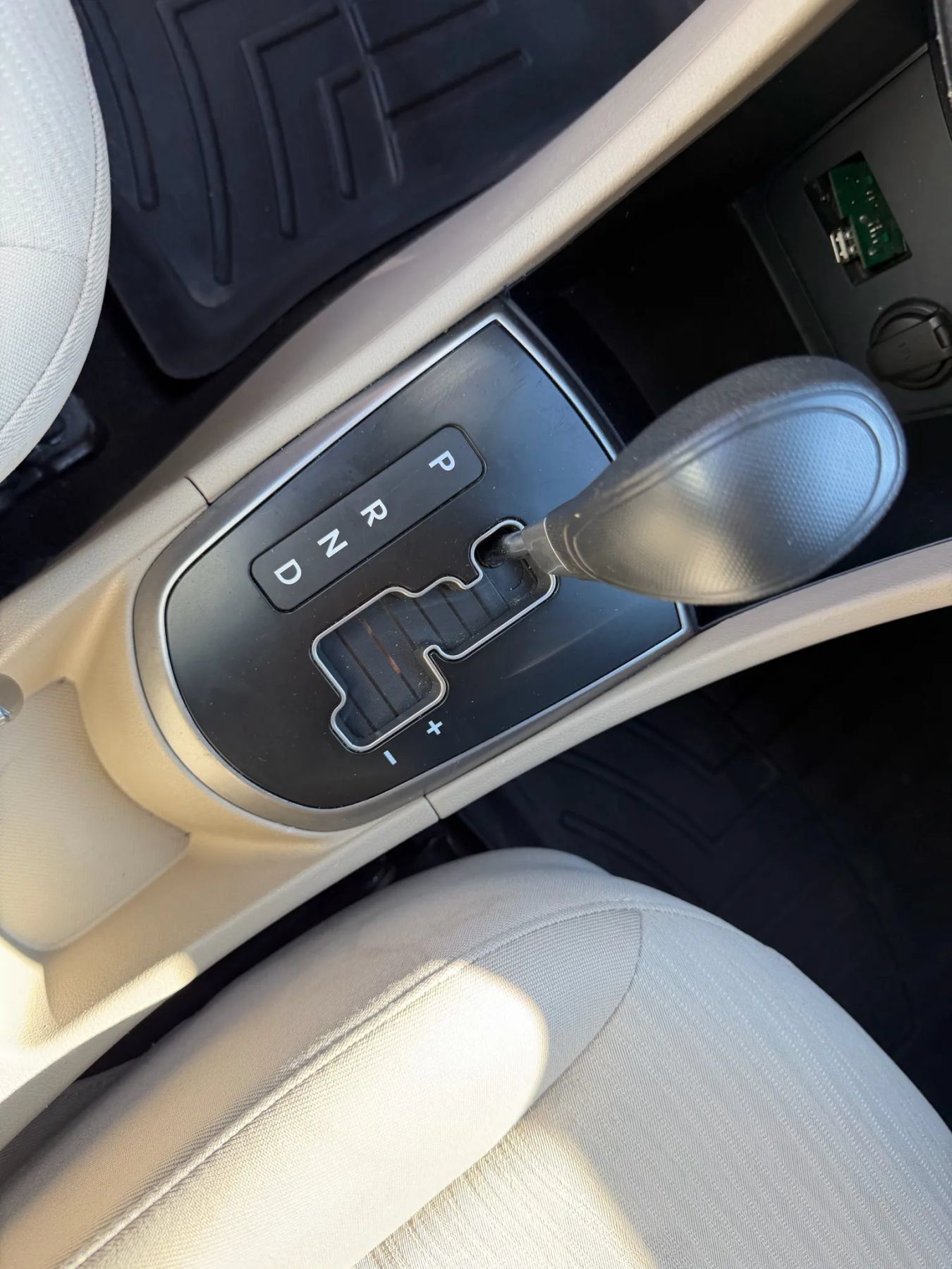 Used 2016 Hyundai Accent SE FWD image 43