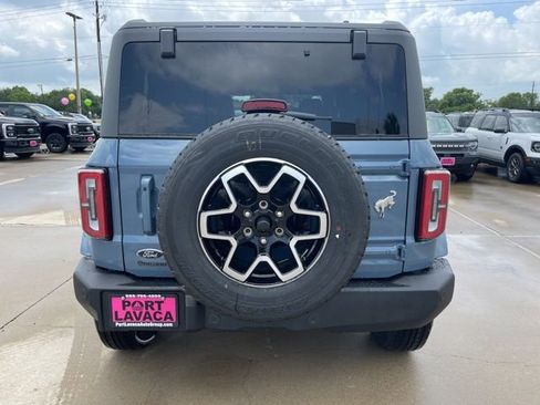 New 2025 Ford Bronco Outer Banks image 7