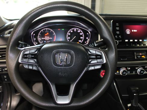 Used 2019 Honda Accord LX image 10