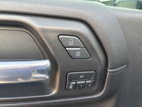 Used 2020 Chevrolet Silverado 2500 High Country w/ Technology Package image 9