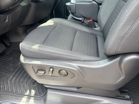 Used 2023 Chevrolet Silverado 1500 LT AWD/4WD image 16