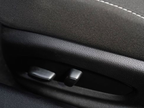 Used 2024 Chevrolet Camaro LT RWD image 7