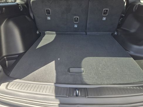 Used 2025 Jeep Grand Cherokee Limited RWD image 24