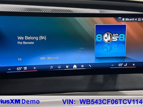 Used 2026 BMW iX xDrive45 w/ Premium Package AWD/4WD image 36