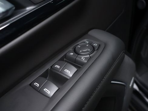 New 2026 Chevrolet Tahoe LT w/ Comfort Package AWD/4WD image 7