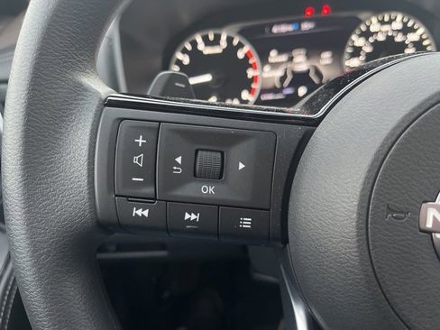 Certified 2023 Nissan Rogue SV image 12