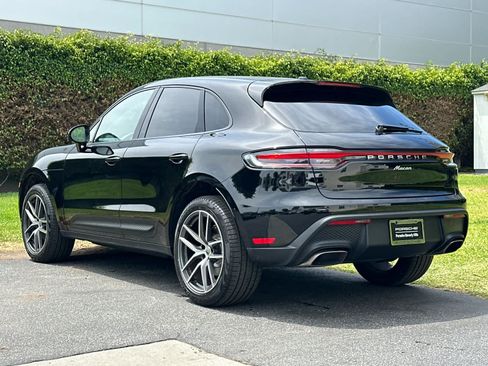 Used 2026 Porsche Macan AWD/4WD image 3